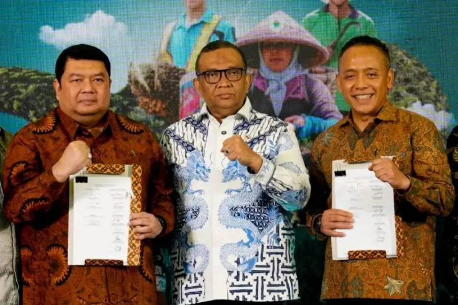 Wamenaker Mendorong PKB Antara PTPN IV PalmCo Bersama SPBUN, Ciptakan Budaya Kerja Inklusif Industri Sawit