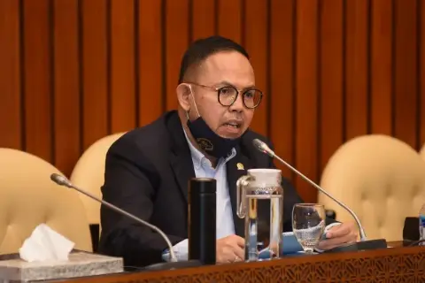 Sikapi Pertambahan Jumlah Petani dengan Regulasi Kemudahan bagi Pelaku Usaha Tani