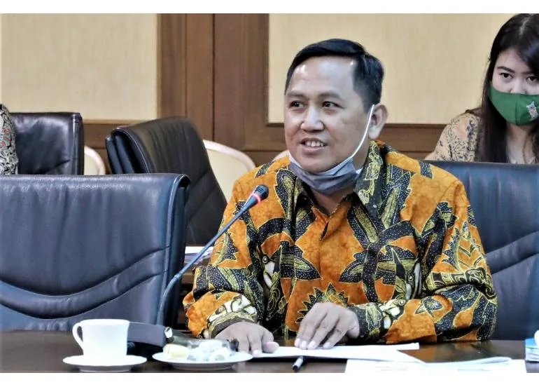 Holding Company Koperasi Untuk Membangun UMKM Indonesia