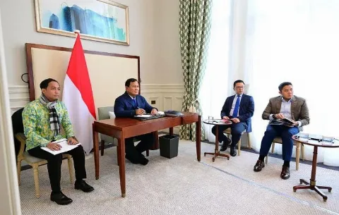 Presiden Prabowo Subianto Memimpin Rapat Membahas Penertiban Kawasan Hutan dari London