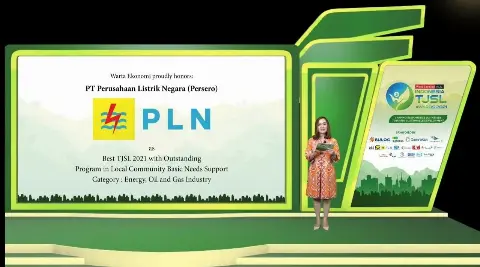 Dukung Pengentasan Kemiskinan, PLN Raih Penghargaan Best TJSL 2021 with Outstanding