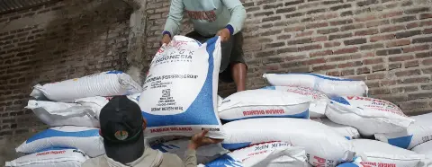 Stok Pupuk Subsidi di SULSEL Jelang Musim Tanam