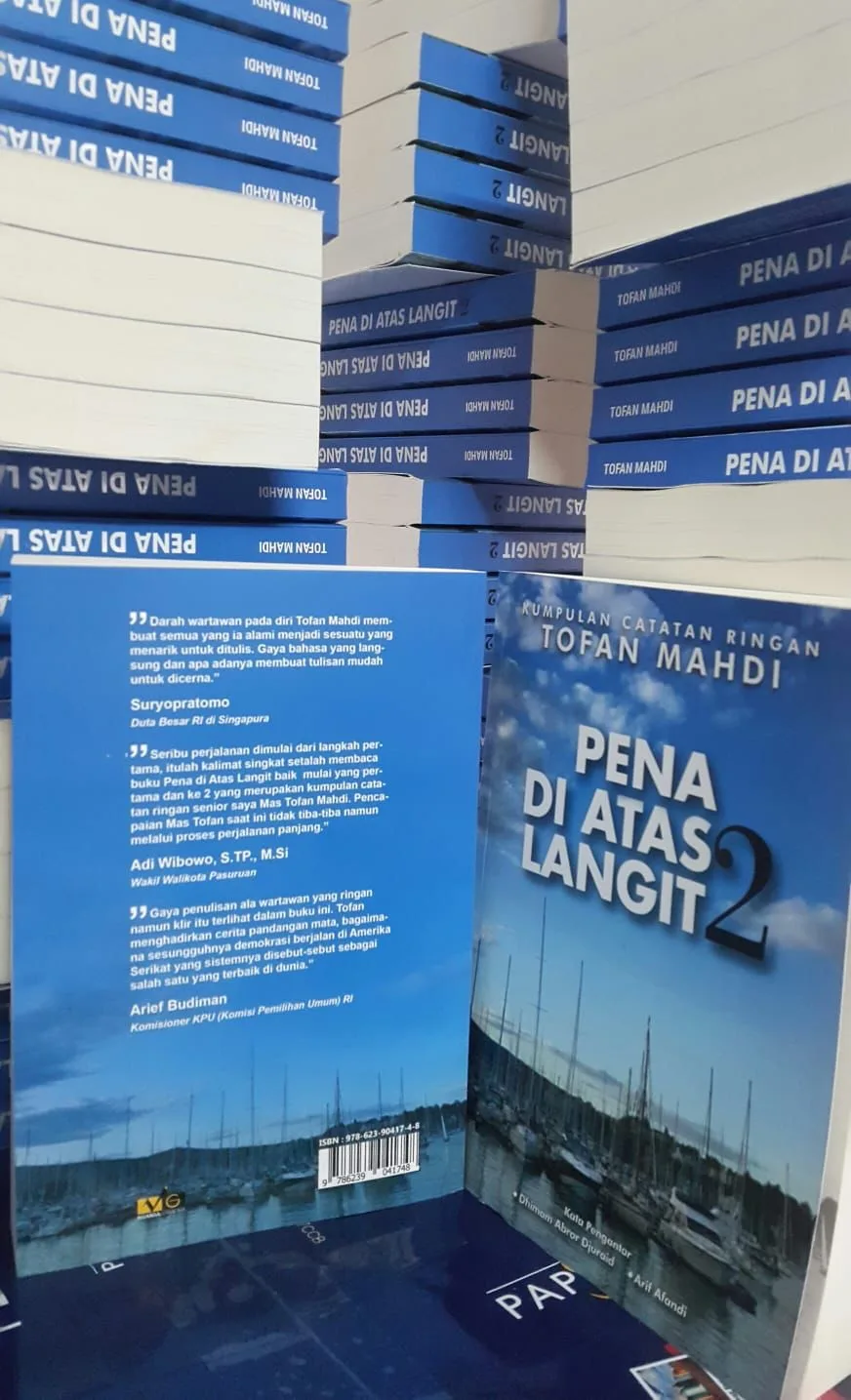 Praktisi Komunikasi Sawit Tofan Mahdi Terbitkan Buku Pena di Atas Langit 2
