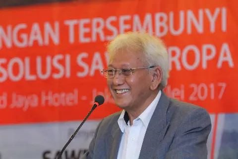 Tarik Ulur Moratorium Sawit