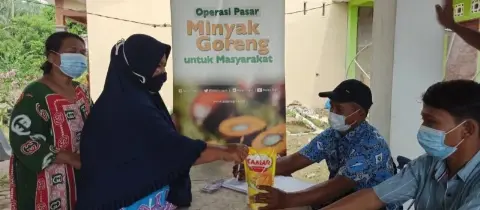 Minyak Goreng Jadi Murah, Emak-emak Ucapkan Terima Kasih Kepada Petani Sawit