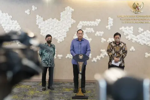Pemerintah Siapkan Minyak Goreng Kemasan Sederhana Rp14.000 Per Liter