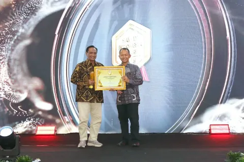 INSTIPER Yogyakarta Kembali Dianugerahi Penghargaan di 4th Sawit Indonesia Award 2025