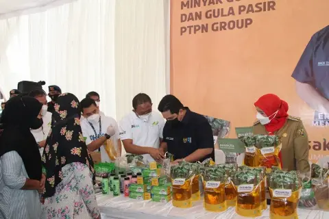 Jaga Ketersediaan Pasokan dan Stabilitas Harga di Kota Palembang, Kemendag Gelar Operasi Pasar Minyak Goreng
