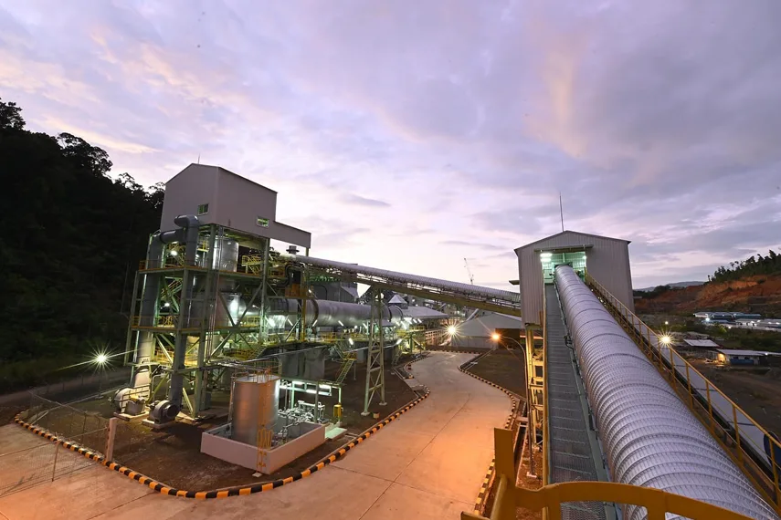 Sinergi ANTAM dan PLN Untuk Pasokan Listrik Smelter Feronikel