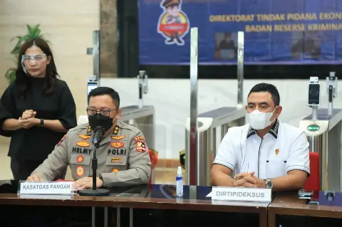 Cegah Penimbunan,  Polri Awasi Gudang Distributor Minyak Goreng