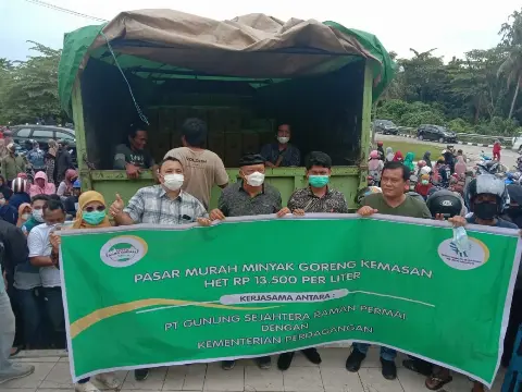 Kabar Baik, Anak Usaha Astra Agro Kucurkan 716 Ribu Liter Minyak Goreng di Sulawesi
