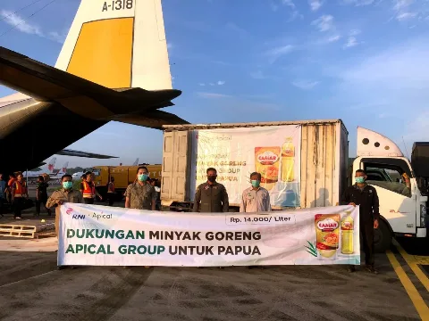 <strong>Komitmen </strong><strong>Apical Group </strong><strong>Salurkan Minyak Goreng Murah Ke Masyarakat</strong>