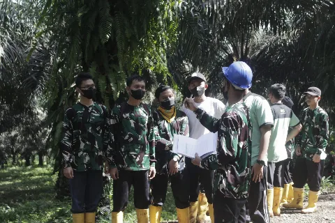 Jurus AKPY Stiper Perkenalkan Budaya Kebun