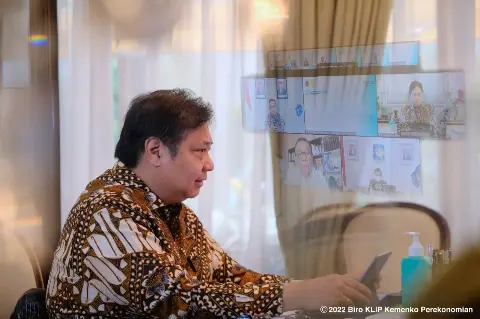 Hadapi Kenaikan Harga Komoditas Energi dan Pangan Global, Pemerintah Pertebal Bantuan Sosial dan Tingkatkan Alokasi Kredit Usaha Rakyat