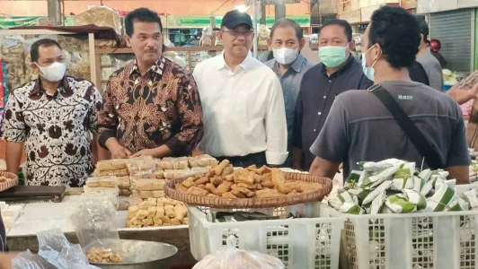 Gelar Sidak Pasar, Kementan: Stok dan Harga Pangan Pokok di Jateng Aman Hingga Pasca Lebaran