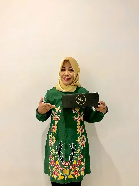 Mencicipi Lezatnya Bolu Sawit