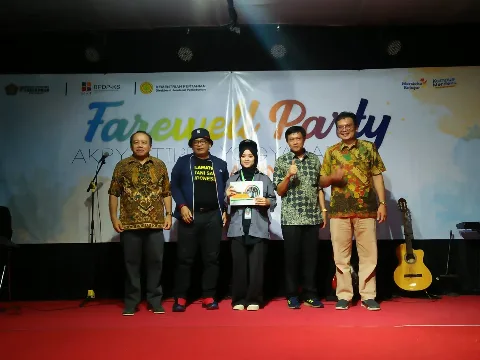 AKPY-Stiper Lepas 285 Mahasiswa Magang di Perkebunan Sawit