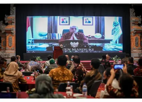 MenKopUKM Gandeng Berbagai Pihak Wujudkan Program Prioritas KUMKM