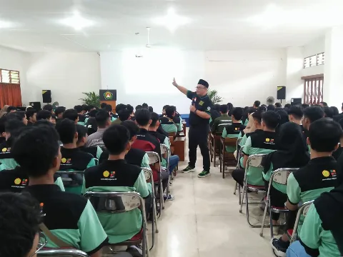 Ketua Umum APKASINDO Sampaikan Tiga Pesan Kepada Mahasiswa Magang AKPY-Stiper