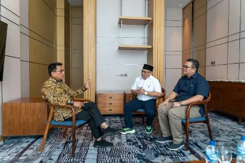 Petani Sawit Temui Moeldoko Keluhkan Anjloknya Harga TBS