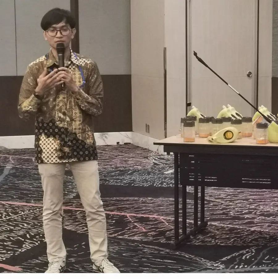 Meneropong Kontribusi Parakuat Bagi Industri Sawit