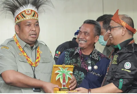 Petani Sawit Makin Terpuruk, APKASINDO Usulkan 5 Solusi Kepada Presiden Jokowi