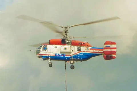 BPBD Sumsel Kerahkan 6 Helikopter Water Bombing Padamkan Karhutla di OKI dan OKU