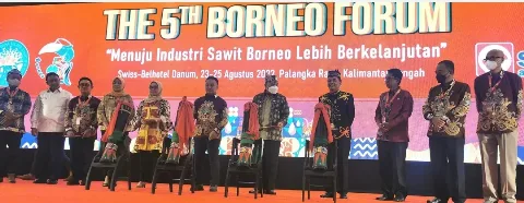 Dua Gubernur Sepakat: Sawit Penggerak Ekonomi Kalimantan