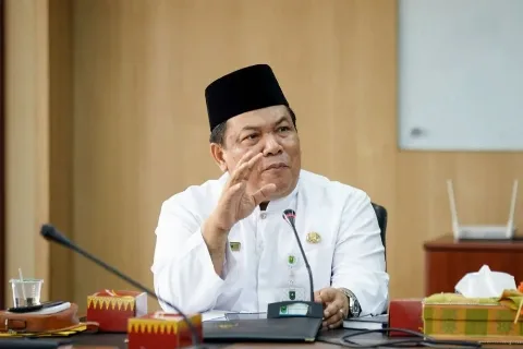 Tindak Lanjut Arahan Presiden, Sekdaprov Riau Pimpin Rapat Kerja Pengendalian Inflasi
