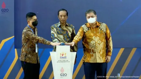 Luncurkan Kemitraan Inklusif UMKM Naik Kelas, Presiden Ingin Pengusaha Besar dan UMKM Kompak