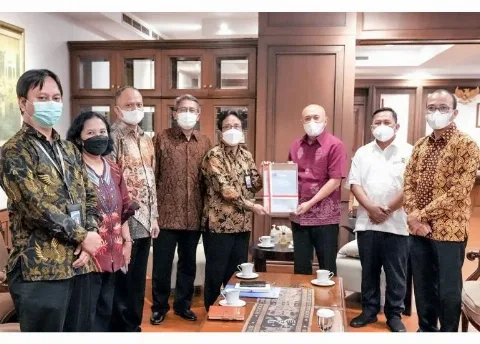 Siap Produksi, KemenKopUKM Terima Dokumen SNI 098:2022 Minyak Makan Merah Dari BSN