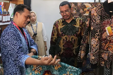 6 UMKM Binaan Rumah BUMN SIG Rembang Ikuti Future SMEs Village