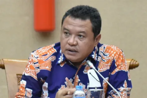 Komisi VII Pertanyakan Implementasi HGBT untuk 7 Industri