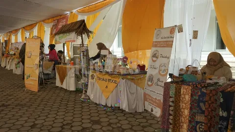 75 Stand dan 32 Perusahaan Ramaikan UNJA EXPO 2022