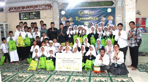 FORWATAN dan Tiga Asosiasi Hilir Sawit Distribusikan Bantuan kepada Ratusan Santri serta Yatim Piatu