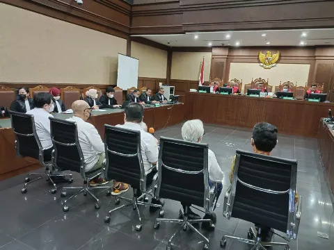 Sidang Minyak Goreng: Kerugian Negara Tidak Terbukti, Hakim Jatuhkan Vonis 1-3 Tahun