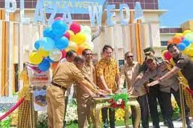 Resmikan Plaza Weda, Wamendag Jerry Optimistis Tingkatkan Perekonomian di Halmahera Tengah