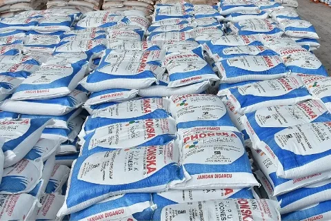 Pupuk Indonesia Siapkan 310.822 Ton Untuk Indonesia Bag. Timur