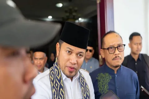 Gubernur Kaltim Pelajari Skema Pajak Air Permukaan Sawit dari Sulbar
