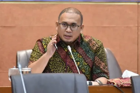 Komisi VI DPR Memanggil Menteri Perdagangan Zulkifli Hasan Berkaitan dengan Kelangkaan Minyak Goreng