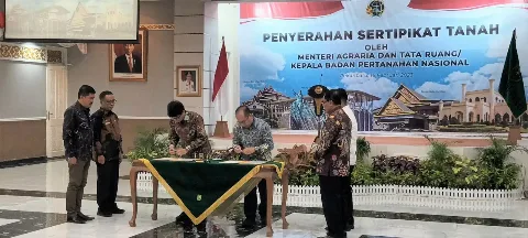 Kunker ke Riau, Menteri ATR Puji Minamas Plantation Serahkan 5.400 Ha HGU untuk TORA