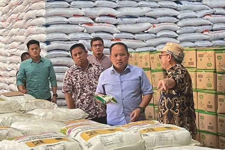 Polda Riau, Melakukan Pemantauan Harga dan Ketersediaan Pangan