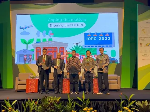 Memajukan Industri Kelapa Sawit Nasional Melalui Penelitian