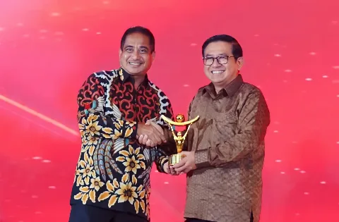 Inovatif dan Peduli UMKM, Petrokimia Gresik  Dinobatkan CEO Innovative Leader 
