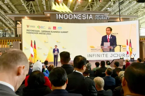 Buka Pertemuan Bisnis, Presiden Jokowi Ajak Jerman Tingkatkan Kemitraan Bisnis dengan Indonesia