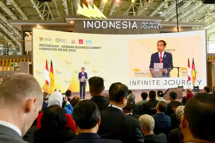 Buka Pertemuan Bisnis, Presiden Jokowi Ajak Jerman Tingkatkan Kemitraan Bisnis dengan Indonesia
