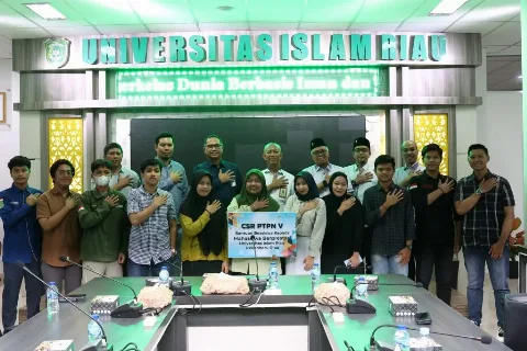 PTPN V Salurkan Beasiswa Kepada Pelajar dan Mahasiswa