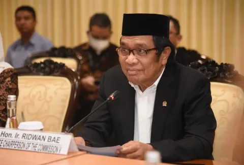 Pembahasan Komisi V dan Delegasi Parlemen Uni Eropa  Persoalan Emisi Karbon