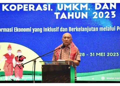 MenkopUKM: Minyak Makan Merah Khusus Diproduksi Petani Sawit