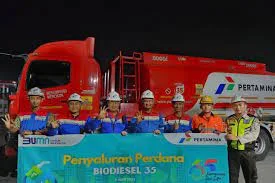 Pertamina Secara Perdana Menyalurkan Biosolar 35% (B35)